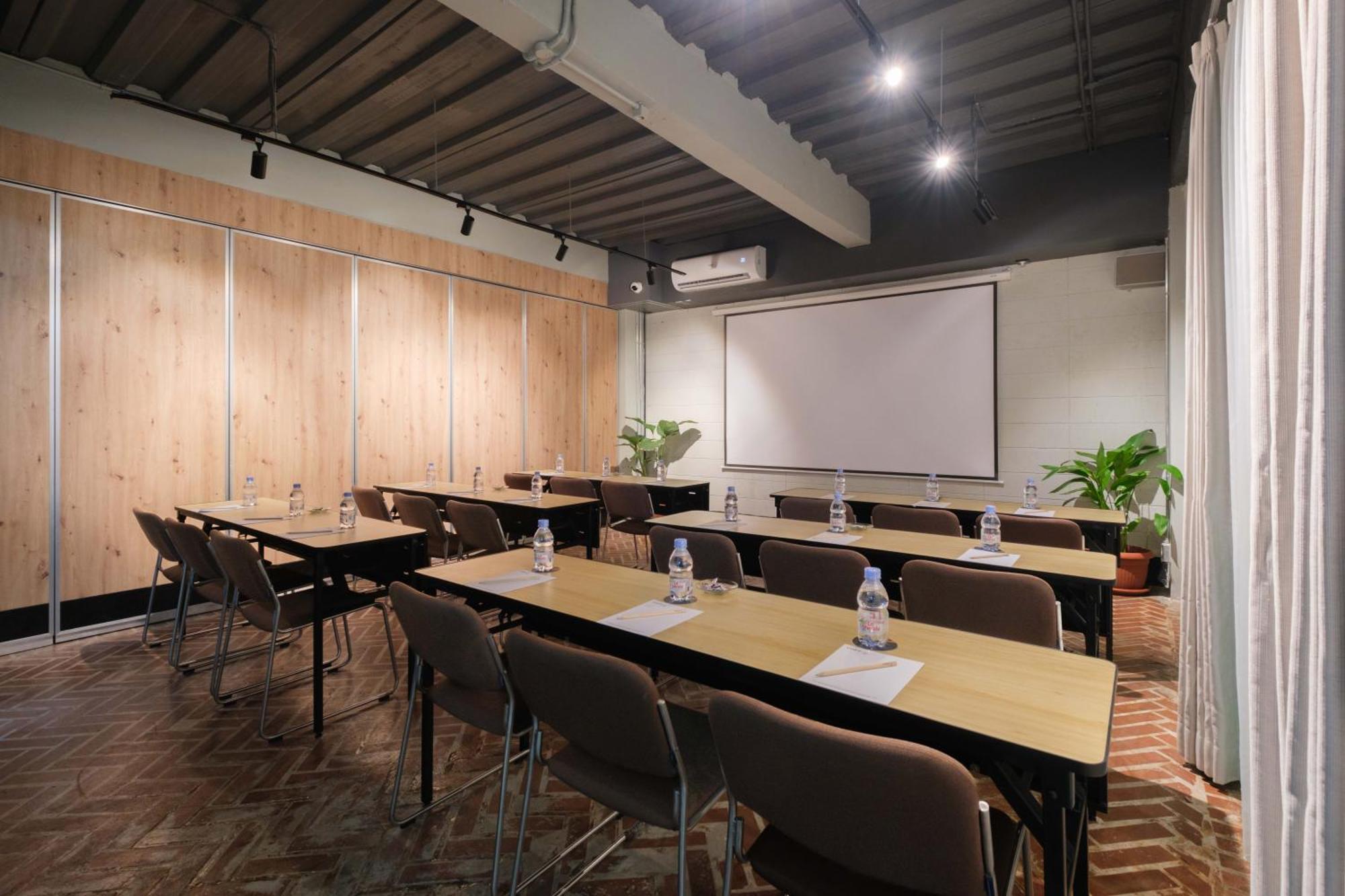Teduh Simatupang Hotel Jakarta Exterior photo